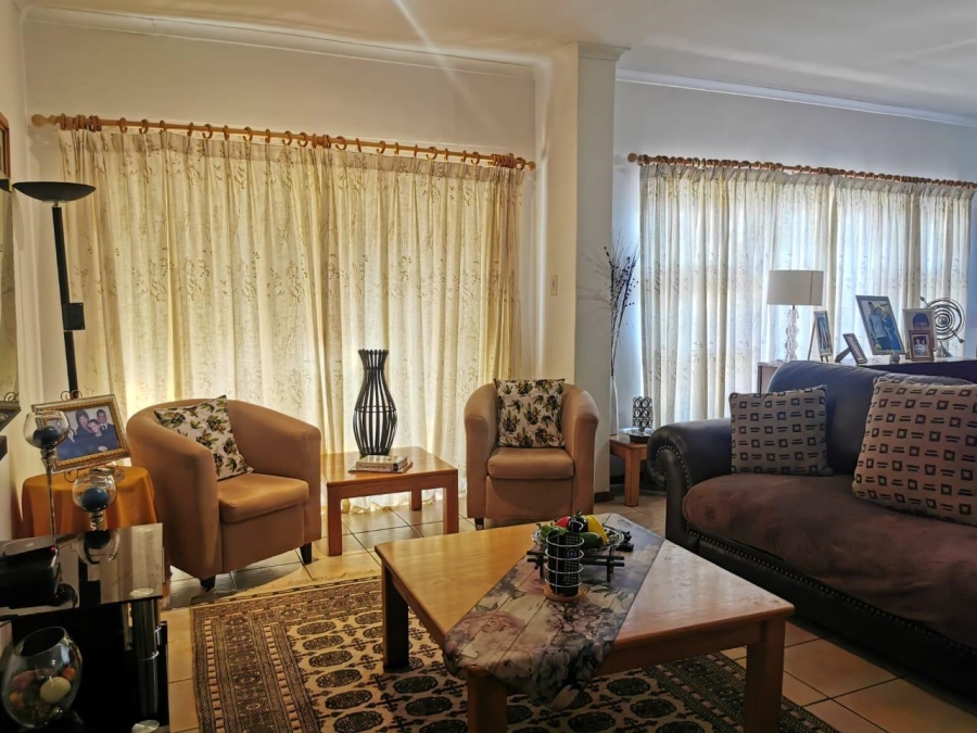 3 Bedroom Property for Sale in Moorreesburg Western Cape